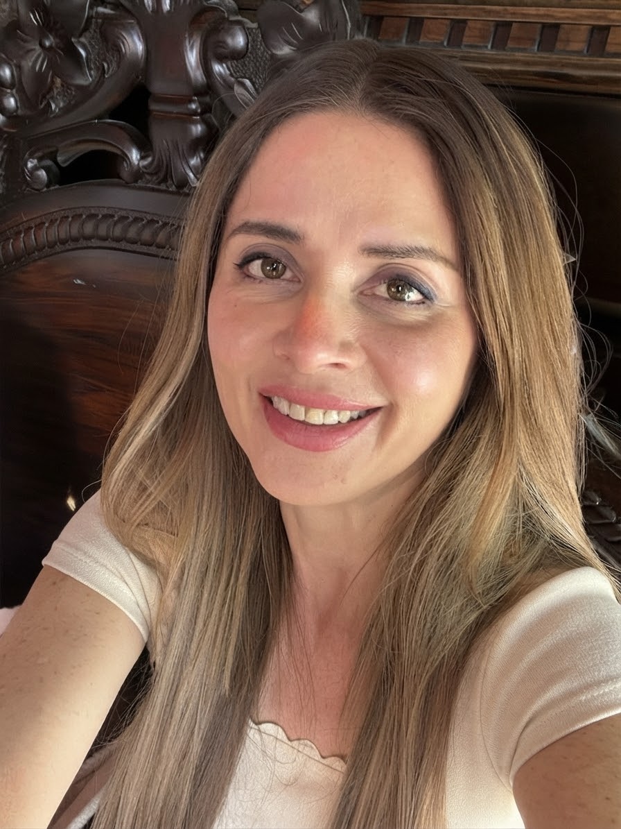 Dr. Rhina Lovo, licensed psychologist and EMDR therapist